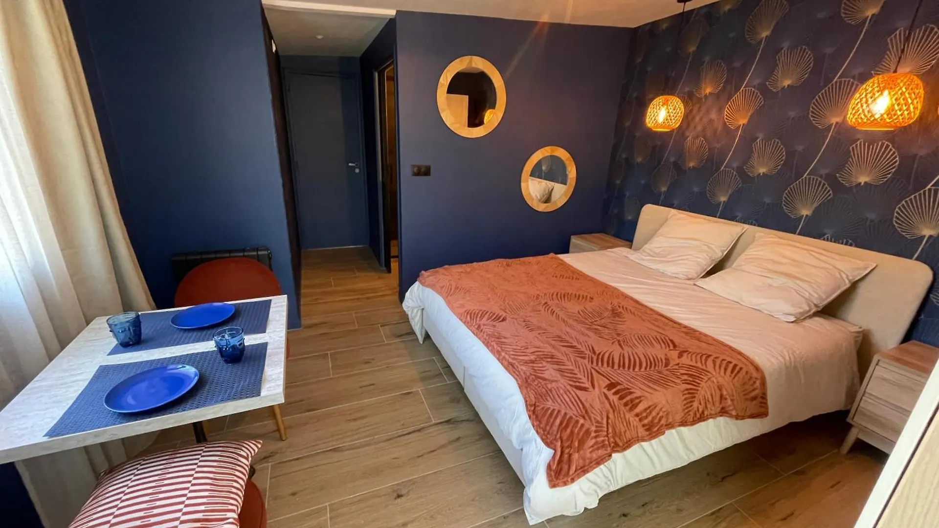 Nuit Bleutee location