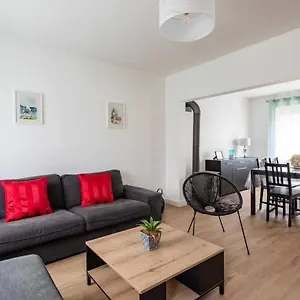  Hébergement de vacances Les Amarres - Maison Familiale 3 - Jardin Et Place De Parking